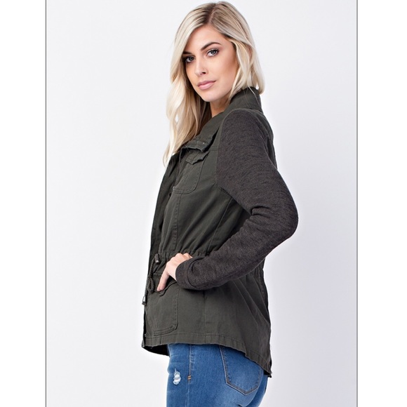 ✨Army Green Utility Jacket W/ Heather Gray Sleeve✨ - Picture 2 of 5